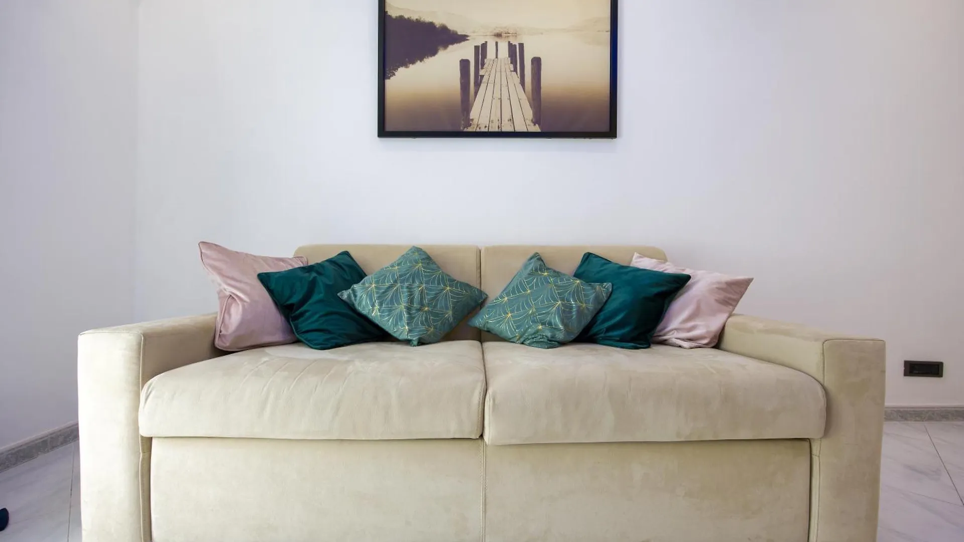 Apartment Metro San Paolo -Air Conditioning-Wifi-Tv55